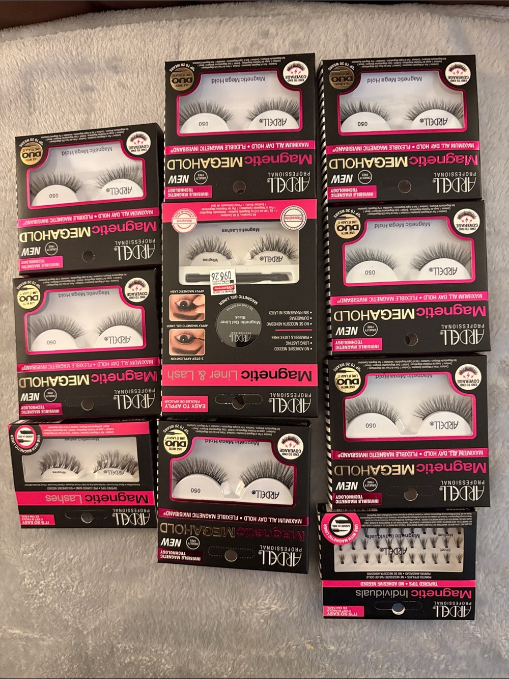 Ardell Magnetic MegaHold False Eyelashes - Black & Pink Accents